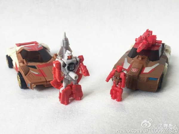 Titans Return Deluxe Wave 2 In Hand Photos Chromedome, Highbrow, Mindwipe, Wolfwire 13 (13 of 32)